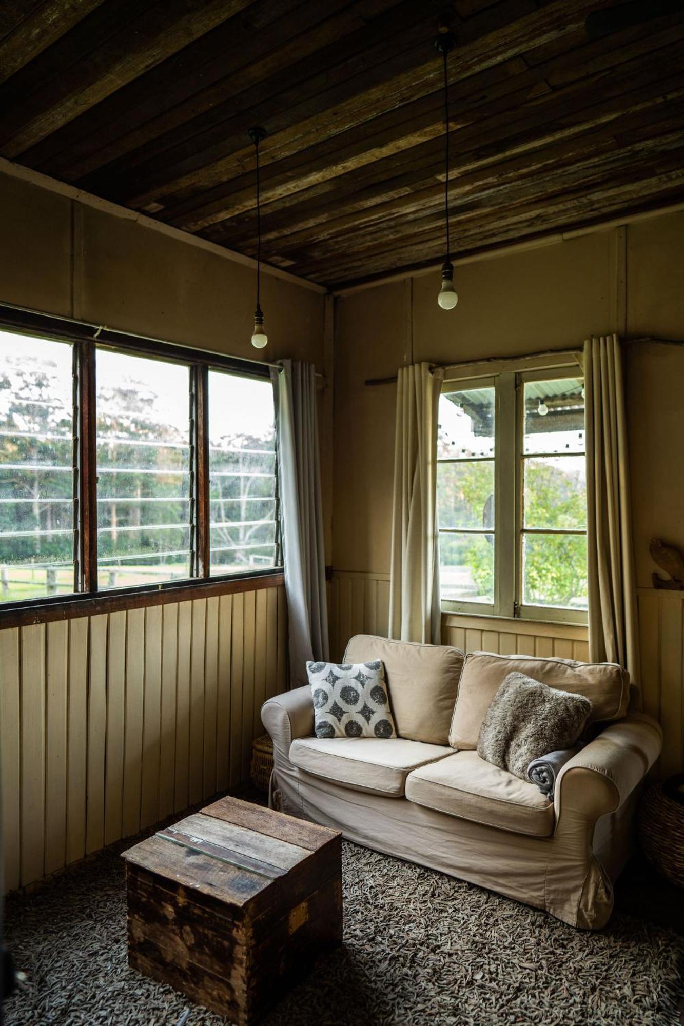 Cosy Farmstay: Green Cabin At Whispering Woods Beedelup Exterior photo